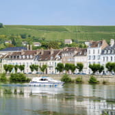 Joigny en bateau sur l'Yonne