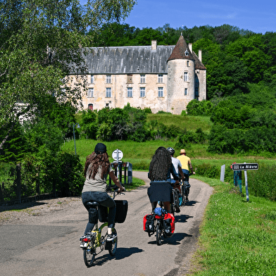 De forêts en châteaux - Les Bertranges à vélo