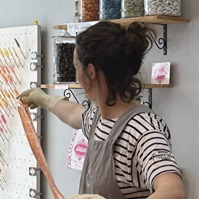 Fabrication de bonbons à 'L'Atelier des Bonbons'