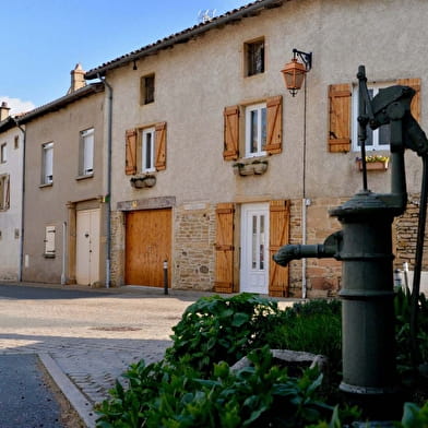 Zwischen Weiß und Rot - Crêches-sur-Saône - Der Marktflecken