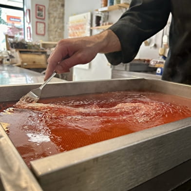 Fabrication de bonbons à 'L'Atelier des Bonbons'