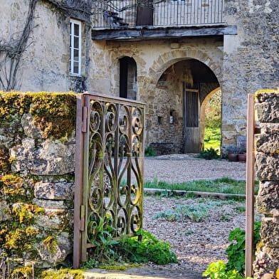 Maison Forte Cuy