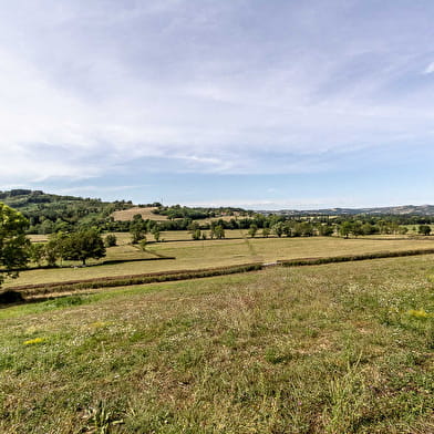 Au Pied du château